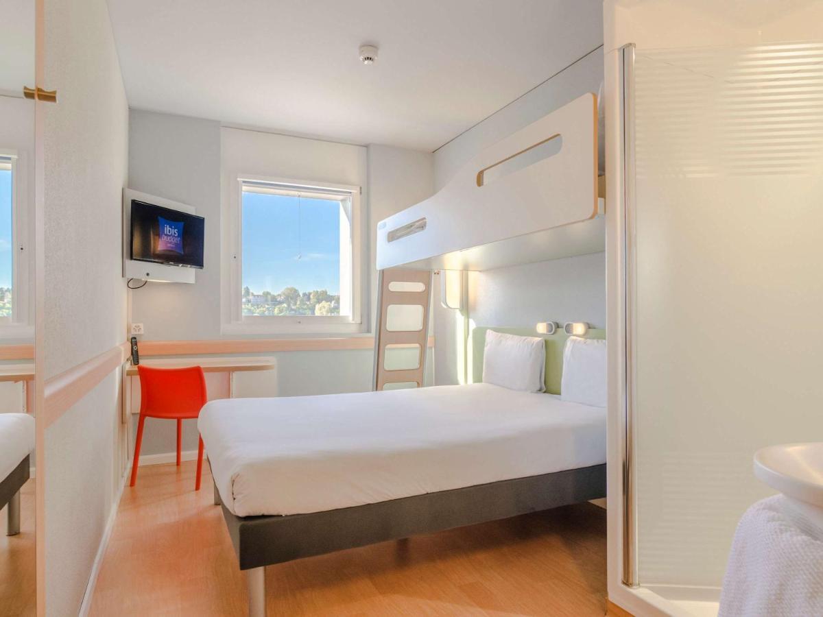 Ibis Budget Hotel *